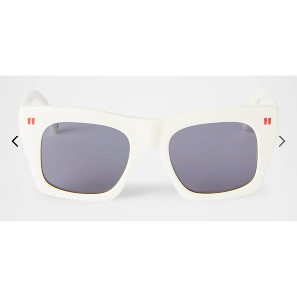 OFF WHITE Sunglasses White Squared Frame Red Accents‎ Gray Lenses
